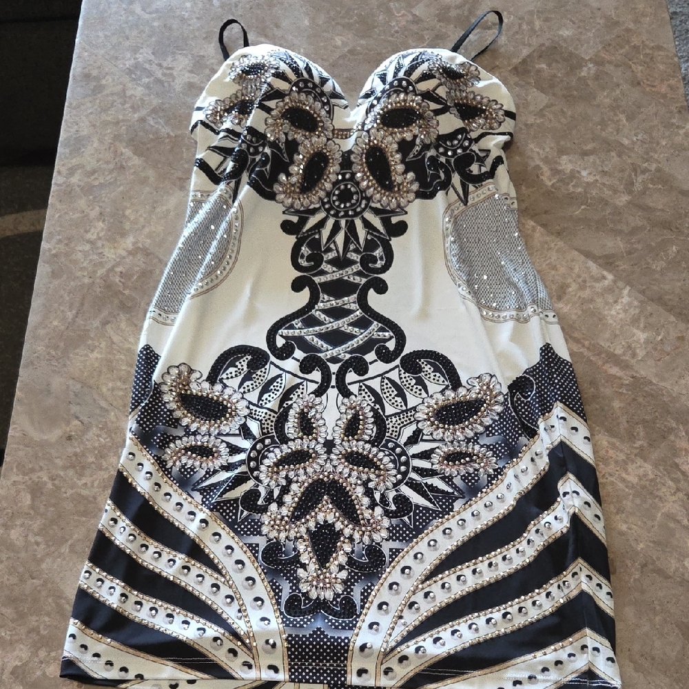 VENUS Black and White Babydoll Mini Dress Sweetheart Neckline